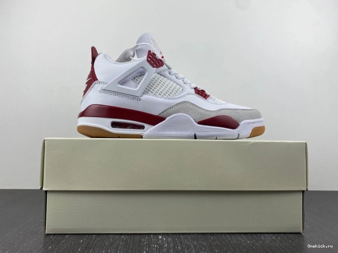 One Kick Pine SB 4 DR5415-160 Red Jordan Retro 0727